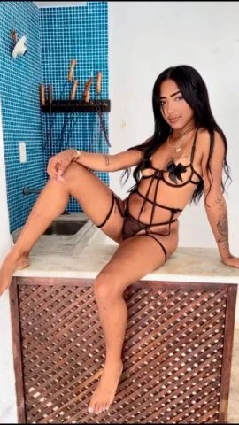 Carol Araújo — 2 / 6