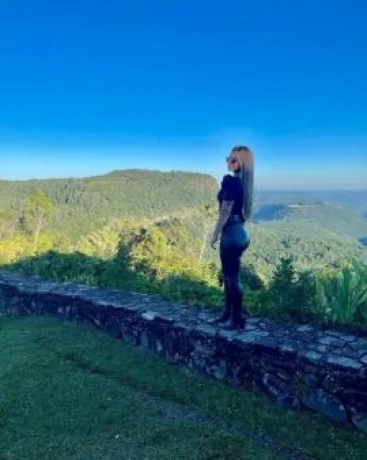 Bia Morales — 5 / 8