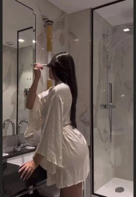 Pia — 3 / 9