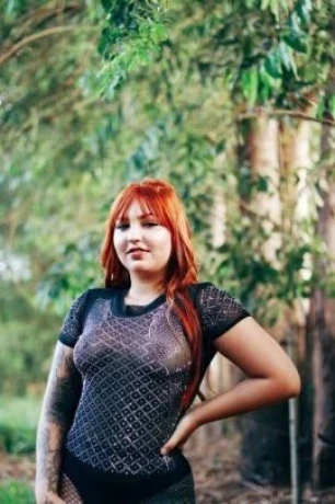 Carla Emanuelle — 4 / 5