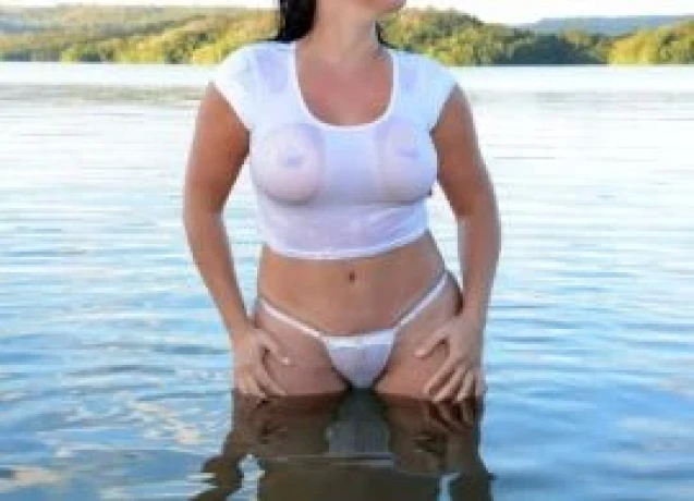 Suellen Santos — 2 / 5