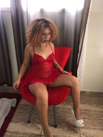 Luana Lins — 8 / 9