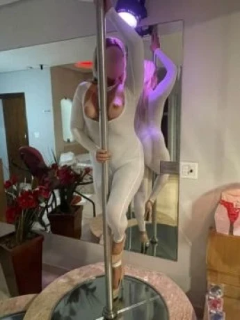 Natália Ferrary — 3 / 9