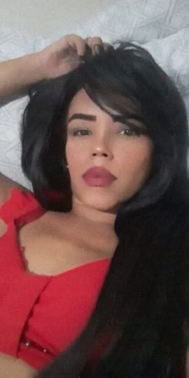 Carol Dias — 4 / 5