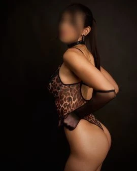 Zaira — 2 / 9