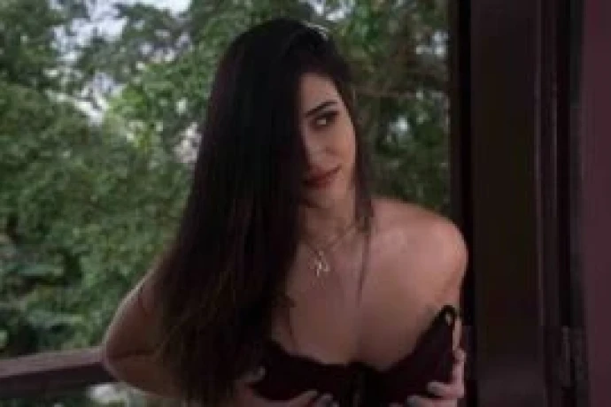 Ruby Navarro — 3 / 5