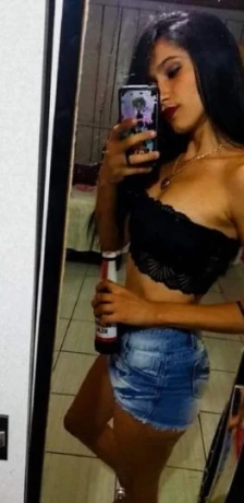 Bia Amaral — 3 / 4