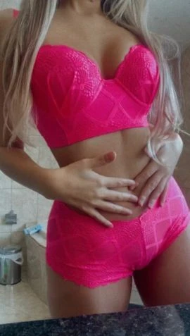 Natália Bellini — 6 / 9