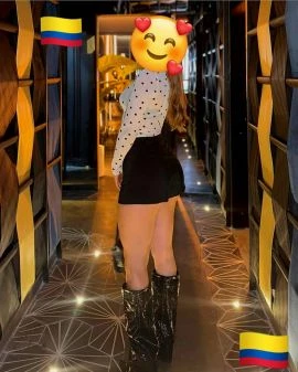 Salomé Colombiana — 8 / 9