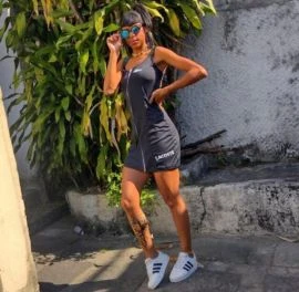 Isis Lima — 2 / 4