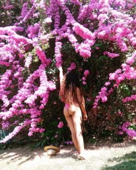 Lívia Gomes, Escort, Goiânia