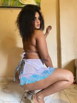 Luana Melo — 4 / 5