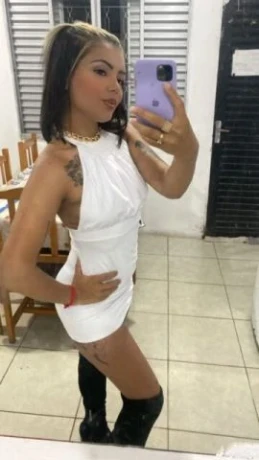 Alice Novais — 4 / 5