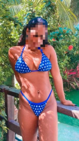 Rafaella Araújo — 2 / 5
