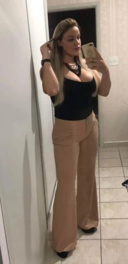 Rafaella Cortez — 2 / 9