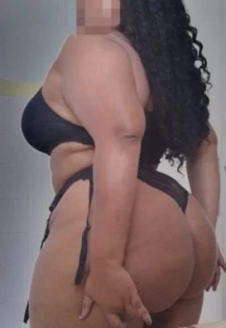 Bruna Albuquerque — 3 / 9