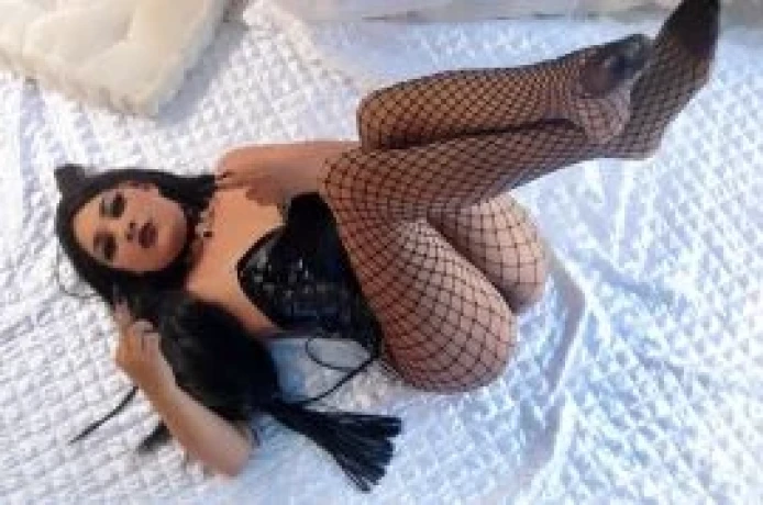 Domme Even — 6 / 9