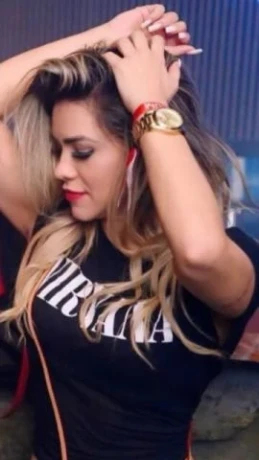 Olivia Santiago — 3 / 4