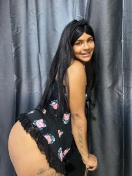 Keila Souza — 4 / 5