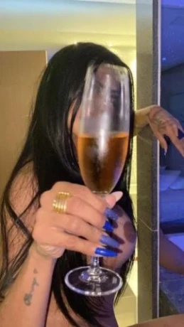 Bibi Gouveia — 7 / 9