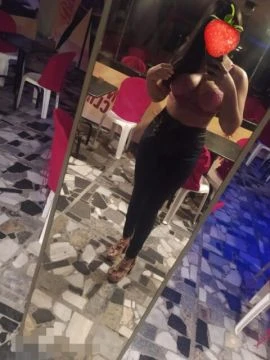 Jady Quinones — 3 / 4