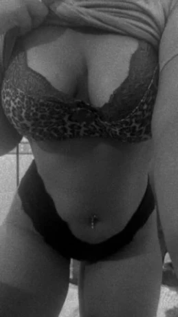 Cíntia Lopes — 2 / 5