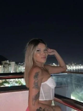 Mirela Bittencourt — 4 / 5