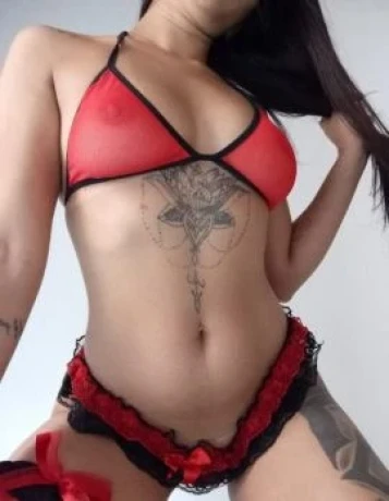 Michelle Silva — 1 / 4