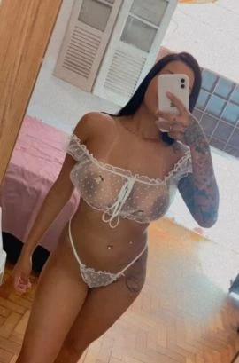 Leticia Dias — 3 / 9