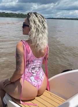 Kelly Monroe — 3 / 5