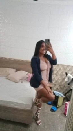 Ana Karolina — 3 / 5