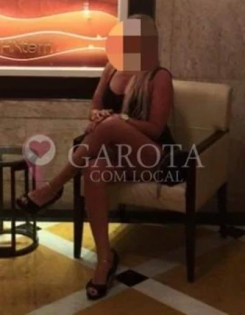 Lívia Medina — 7 / 9