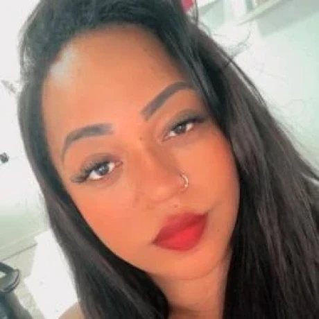 Hellen Garcia — 4 / 5