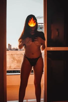 Liz Campos — 3 / 5