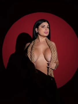 Nekane — 7 / 9