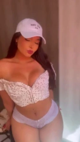 Nicoly Backman — 1 / 5