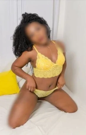 Stefani Diniz — 8 / 9