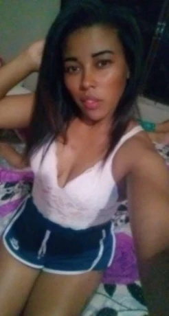 Tais Ferreira — 2 / 4