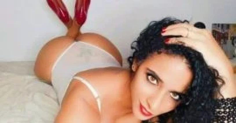 Frida Carla — 2 / 5