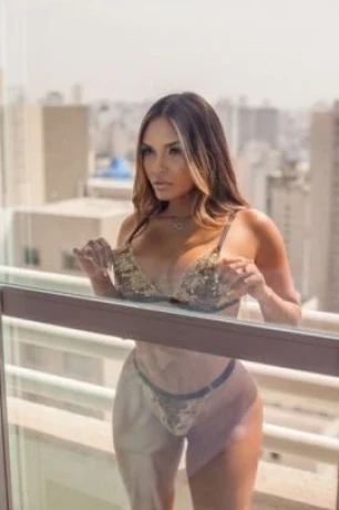 Sabrina Lemos — 6 / 9