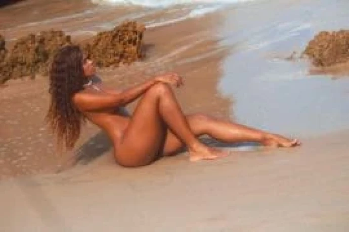 Pryscilla Azevedo — 3 / 9