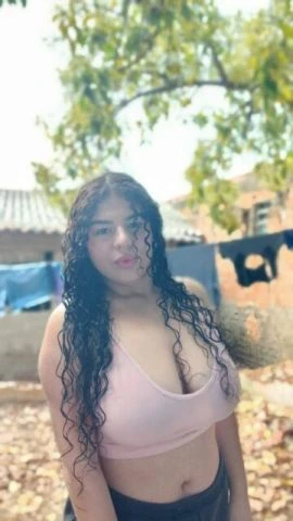 Luana Aparecida — 2 / 4