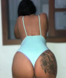 Kelly Andrade — 2 / 5