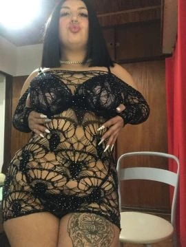 Jazmin — 4 / 9