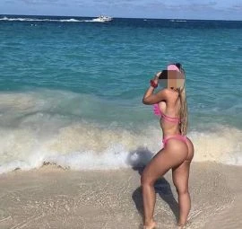 Flávia Barros — 4 / 5
