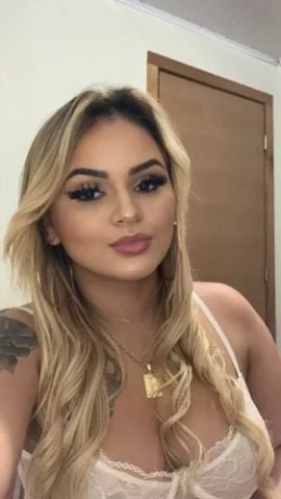 Melissa Mendes — 4 / 5