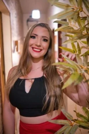 Debora Aguiar — 3 / 5