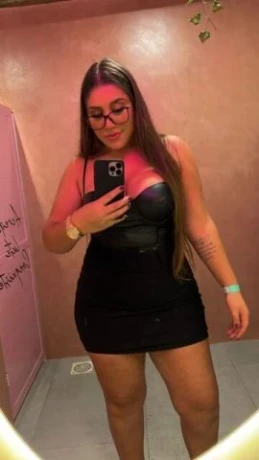 Evelyn Fernandes — 2 / 4