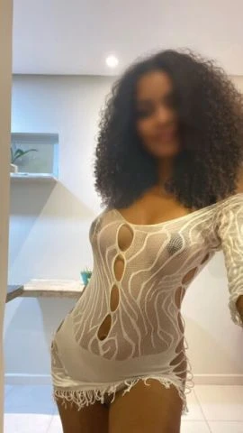 Selena Monteiro – Gestante — 4 / 5