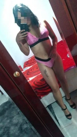 Iara Caroline — 8 / 9